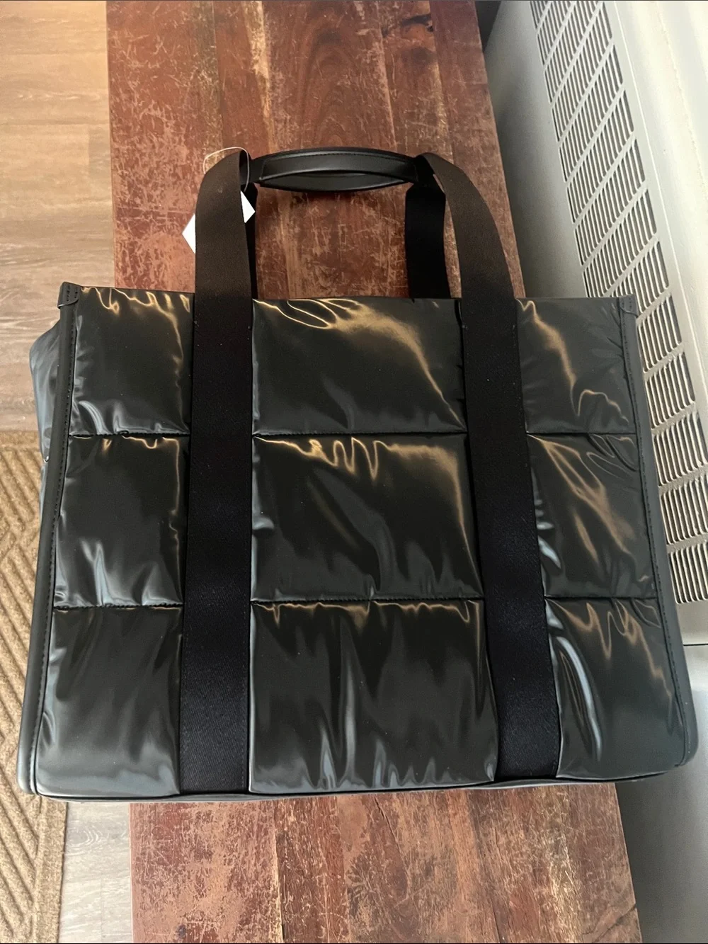 kate spade Black Puffer Laptop Black shiny Tote